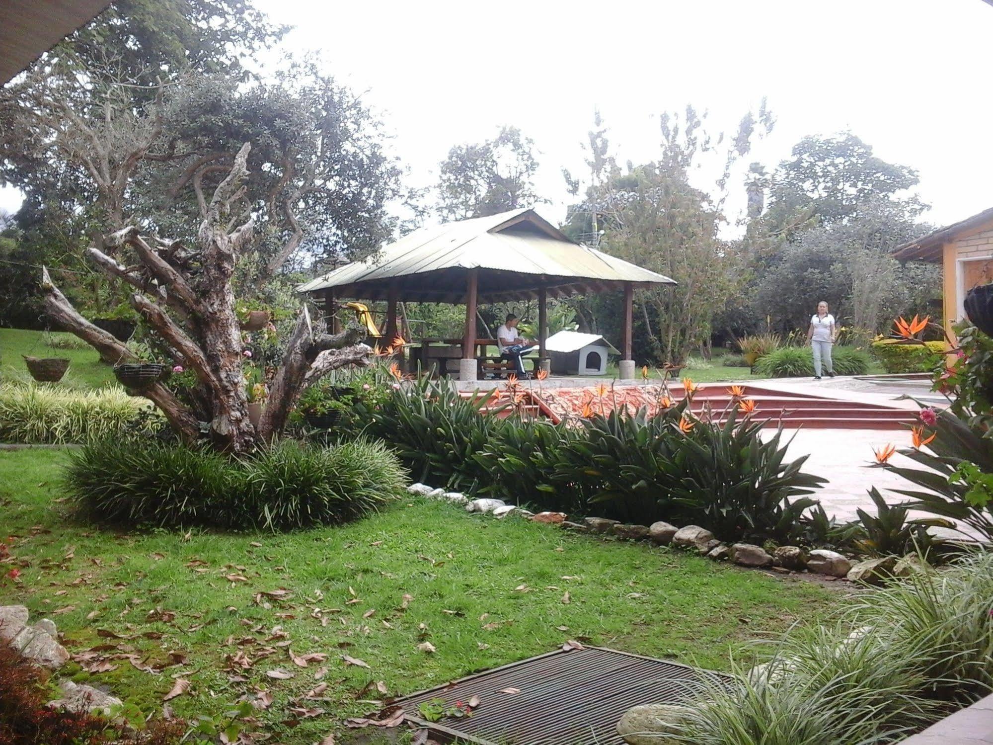 Finca Hotel La Ponderosa Rionegro Kültér fotó